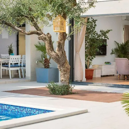 Villa Greta Kastela